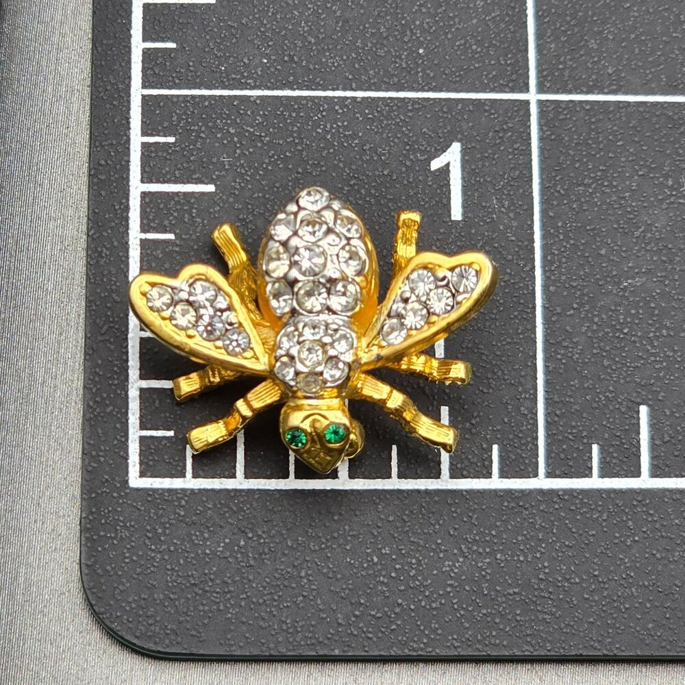 VTG Joan Rivers Bee Brooch 7/8" Clear Rhinestones Green Eyes Gold-Tone Signed - Picture 6 of 8